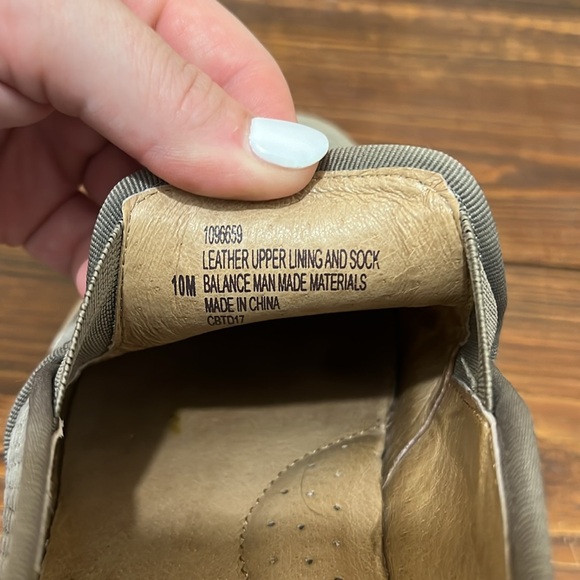 Sofft Slip Ons - Picture 2 of 3